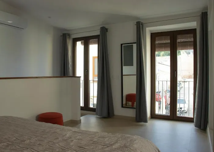 Charming House By The Sea And Downtown Denia